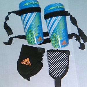 Adidas shinguards with detachable ankle guards